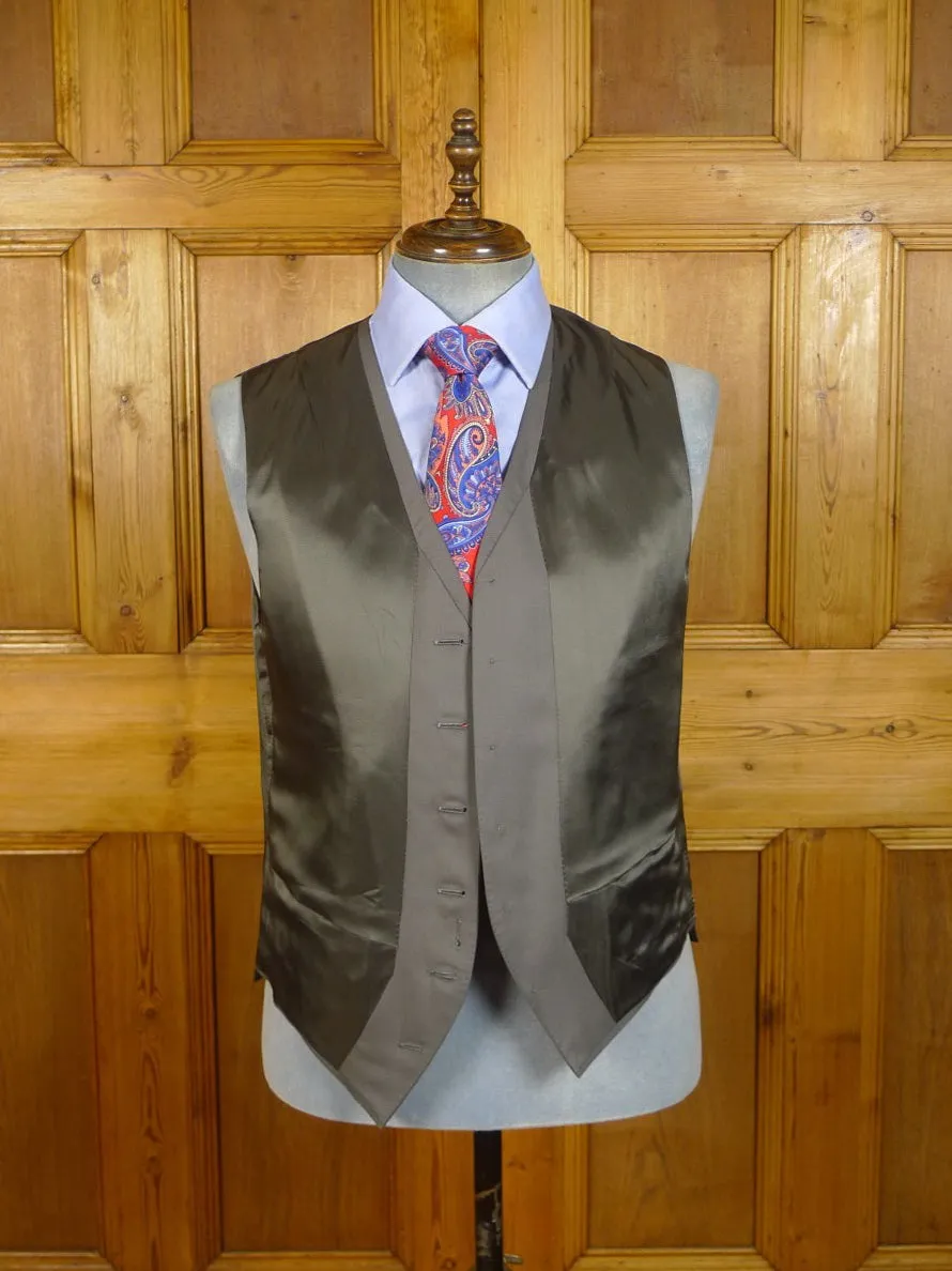 23/0850 henry rose 2014 savile row bespoke superfine 180s luxury wool taupe 3 piece suit 40 short to regular