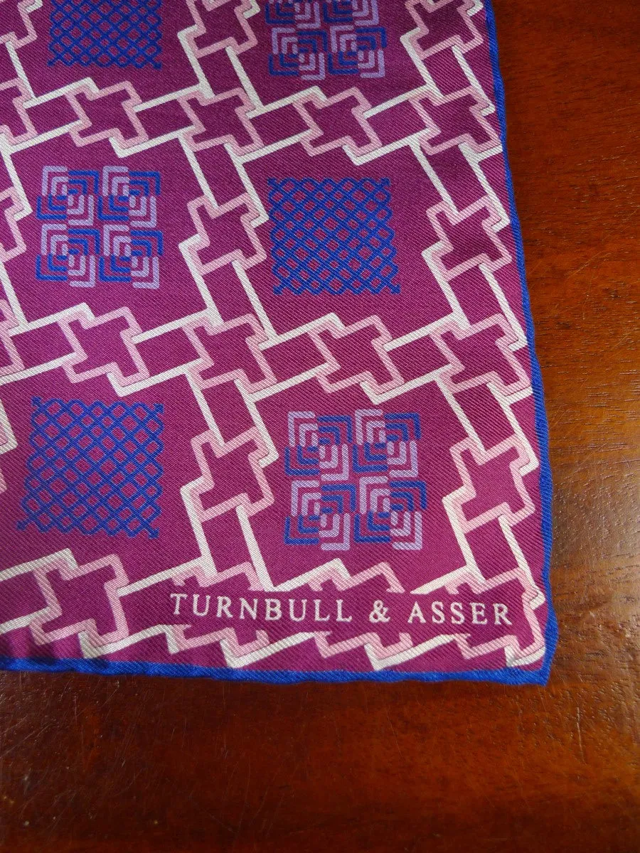 24/0322 TURNBULL & ASSER JERMYN ST. MAROON GEOMETRIC PATTERN ALL SILK POCKET SQUARE