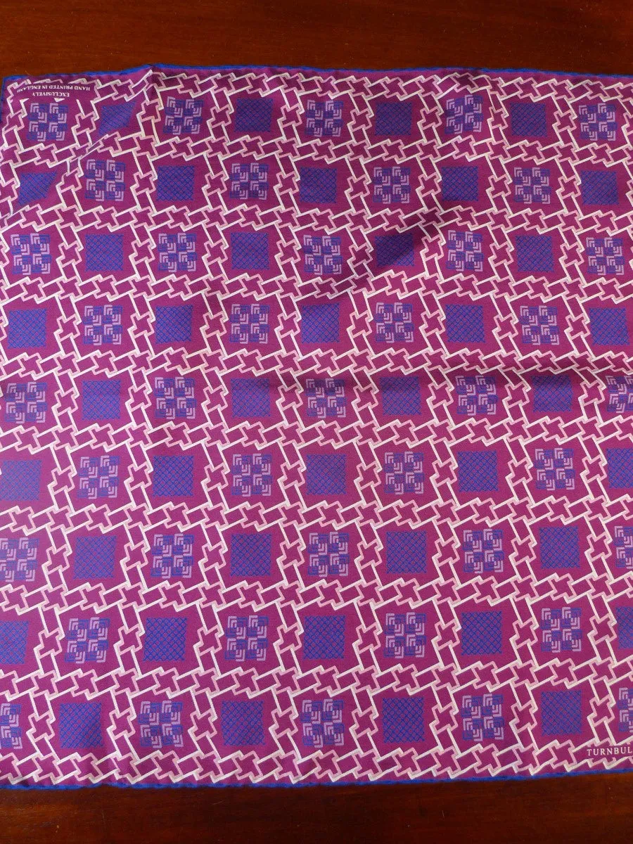 24/0322 TURNBULL & ASSER JERMYN ST. MAROON GEOMETRIC PATTERN ALL SILK POCKET SQUARE