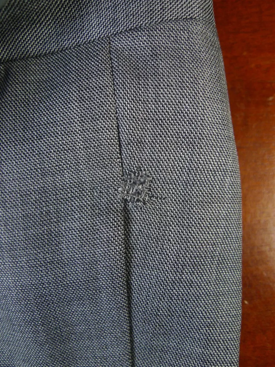 24/0837 anderson & sheppard 2003 savile row bespoke lighter-weight grey pick weave worsted suit 46-47 regular to long