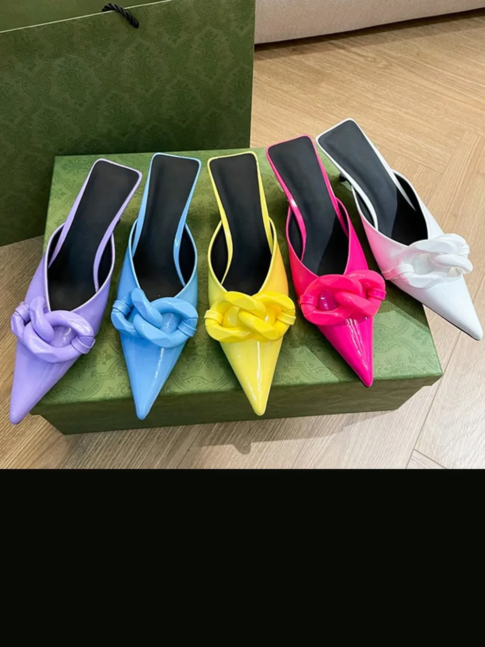 CANDY Pointed Toe Slides