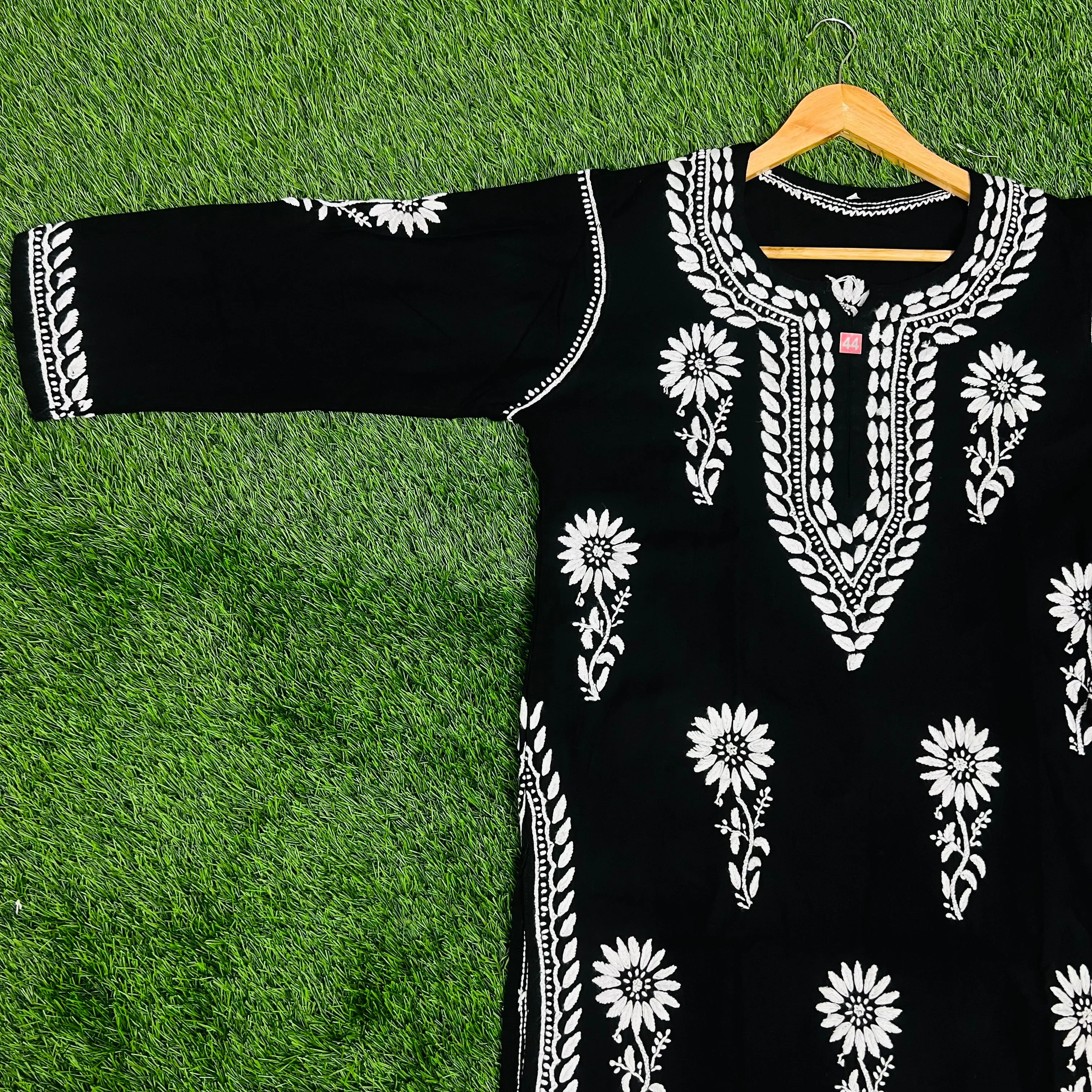 Chikan Handwork Rayon Kurti