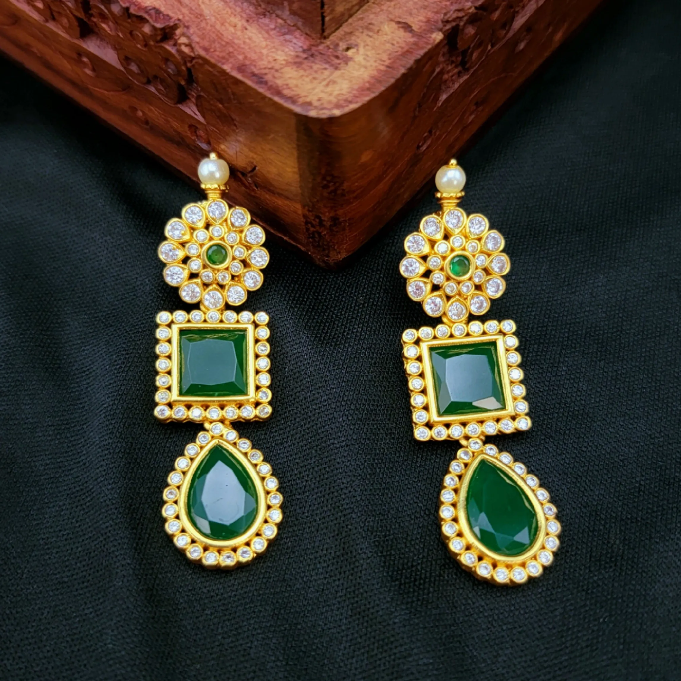 Emerald Green Statement AD Zircon Necklace set with Rice Pearls