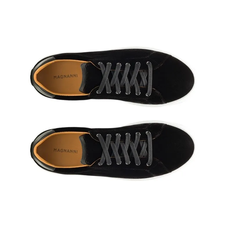 Magnanni | Dalia Black Velvet Sneaker