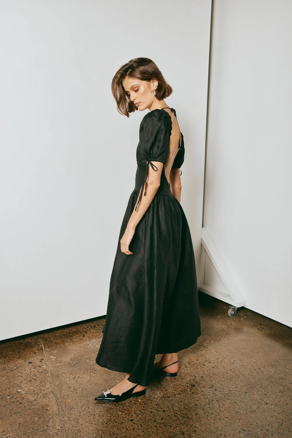 Paradiso Linen Midi Dress Black